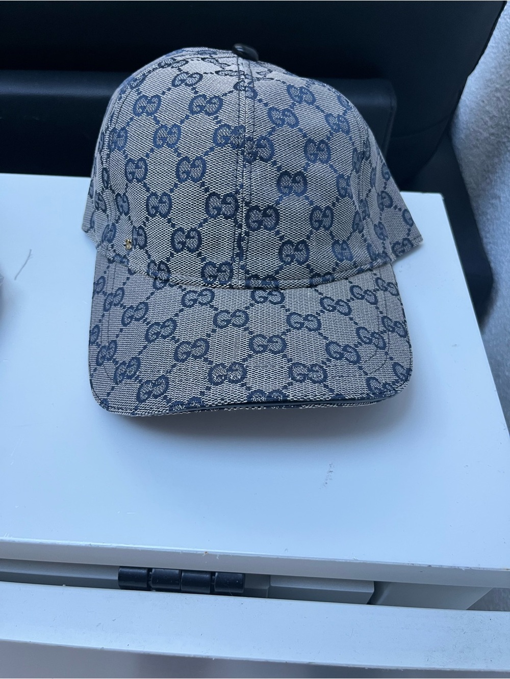 GUCCl Beige Canvas GG Logo Cap with Navy Monogram